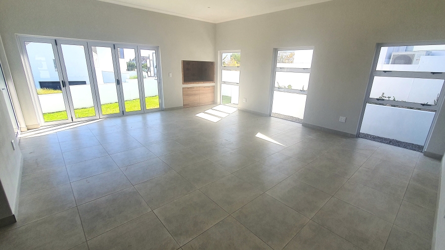3 Bedroom Property for Sale in Shelley Point Western Cape